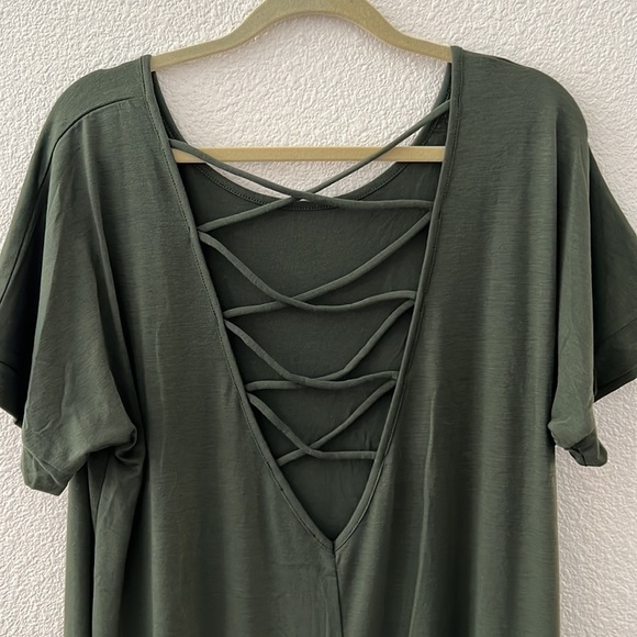 SHOP BASIC USA • Women’s Army Green Short Sleeve Slit Open Back Long Dress - Picture 7 of 8